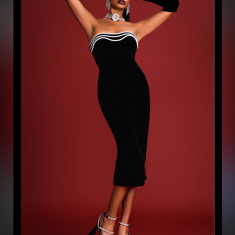 Elegant Black Strapless